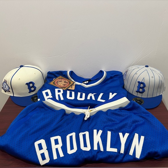 Rings & Crowns, Negro League Baseball Jersey, Brooklyn Giants - Picture 12 of 12